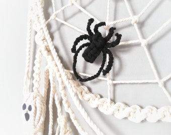 Black Macrame Spider – Handmade Halloween Decor, Reusable Cotton Spider, Boho Spooky Decoration, Fall Home Accent