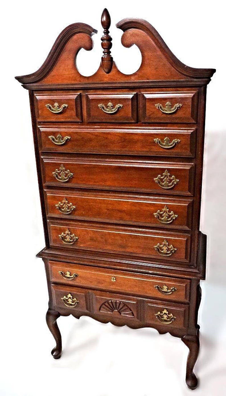Henredon Mahogany Highboy Chest Dresser Cabinet Sideboard Cupboard Bed Vintage Home Living Bedroom Furniture