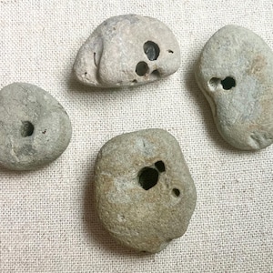 4 Tiny Hagstones