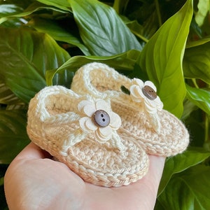 Crochet Baby Sandals - Crochet Baby Shoes - Baby Crib Booties - Baby Shower Gift