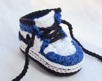 nike crochet trainers
