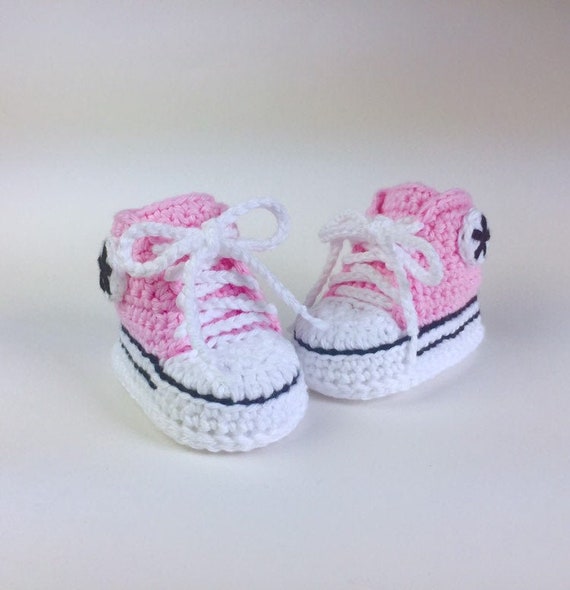 crochet chucks