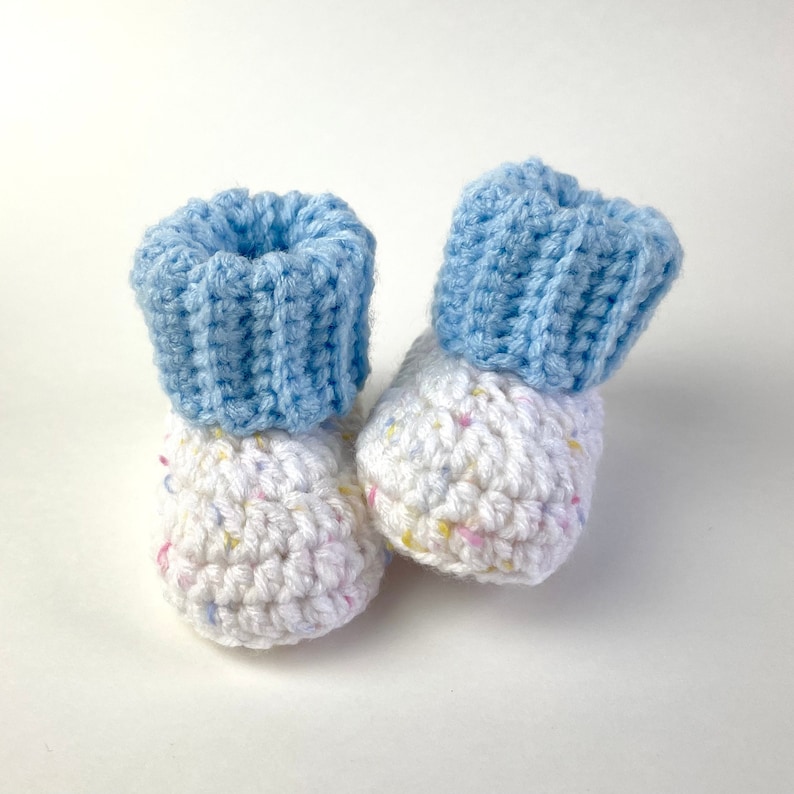 NEW Ribbed Cuff Baby Booties Crochet Pattern Easy Crochet Pattern Crochet Baby Gift image 7