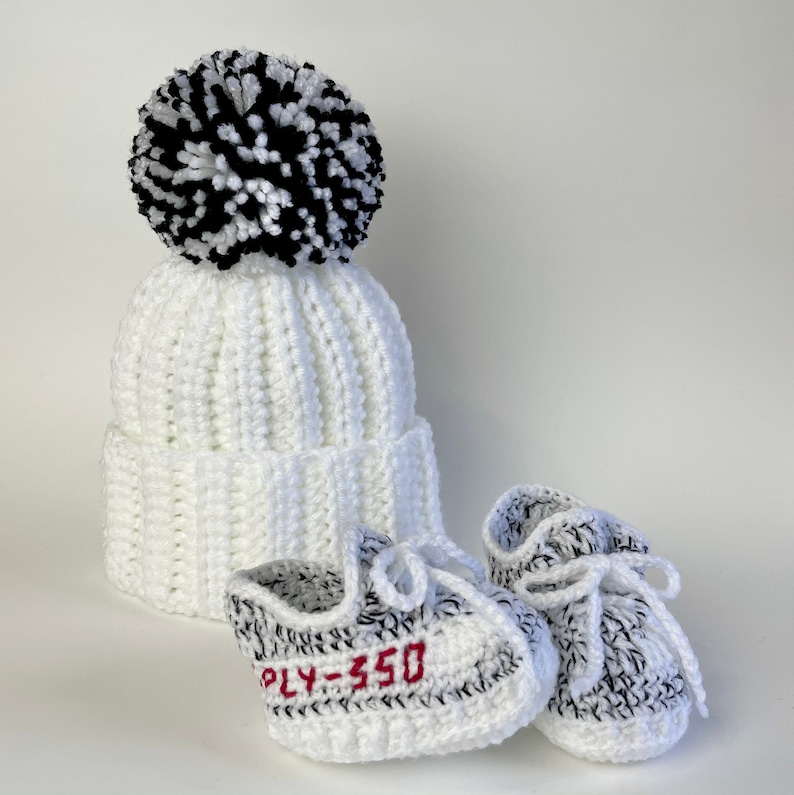 Crochet Baby Sneaker Set - Crochet Baby Hat & Booties Set - Zebra Style ...
