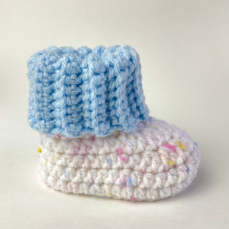 NEW Ribbed Cuff Baby Booties Crochet Pattern Easy Crochet Pattern Crochet Baby Gift image 2