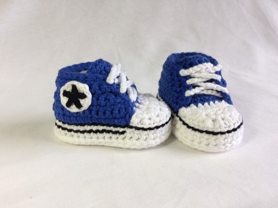 crocheted baby converse