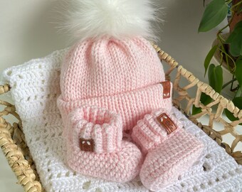 Baby Beanie & Booties Set - Knit Baby Beanie - Crochet Baby Booties - Baby's First Outfit - Going Home Outfit - Baby Gift