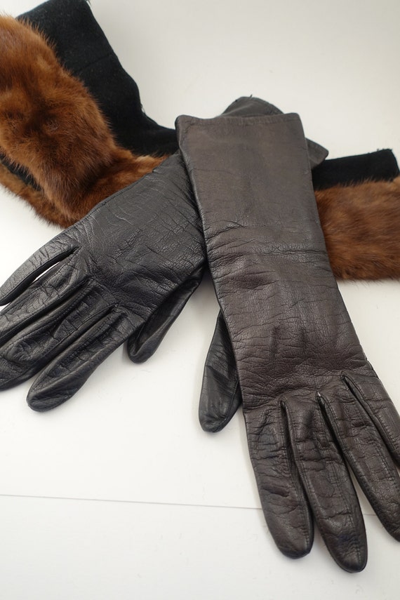 Vintage Ladies' Leather Dress Gloves in Navy and … - image 3