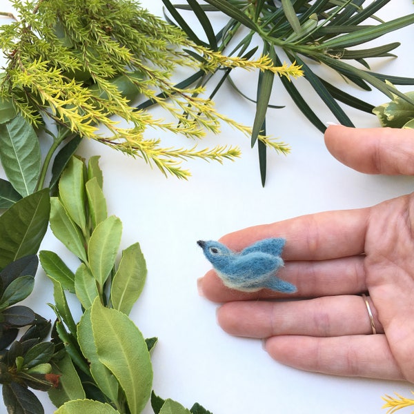 Birdie, Dove bird Brooch, Handmade Brooch, Gift, Felted bird, Hand Felted Brooch, Wool Jewelry felted brooch, Wool Accessories, Brooch