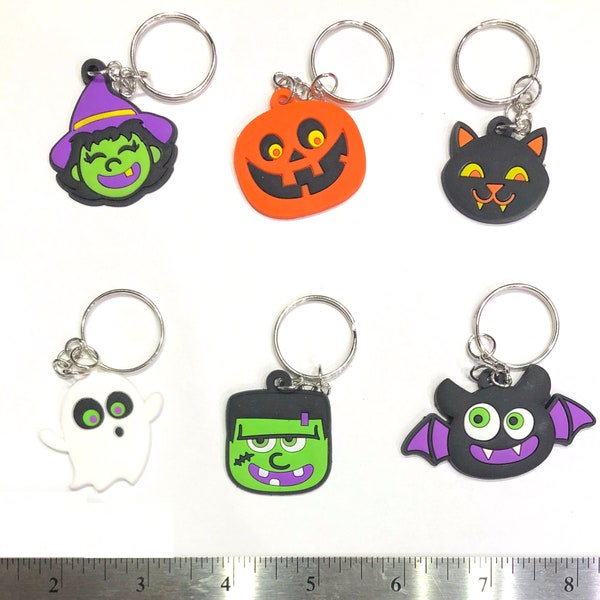 Porte-clés d’Halloween - Charmes pendentif cartoon pour garçon / masque de visage de fille / Lanyard. Fun Trick ou Treat. Ghost, Witch, Bat, Cat, Pumpkin, Monster