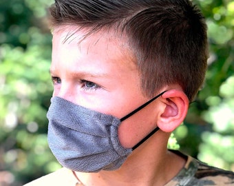Graue Kinder Gesichtsmaske: Weich, wiederverwendbar, verstellbare Ohrschlaufen, Filtertasche