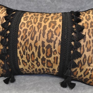 Decorative Pillows - Accent Pillows