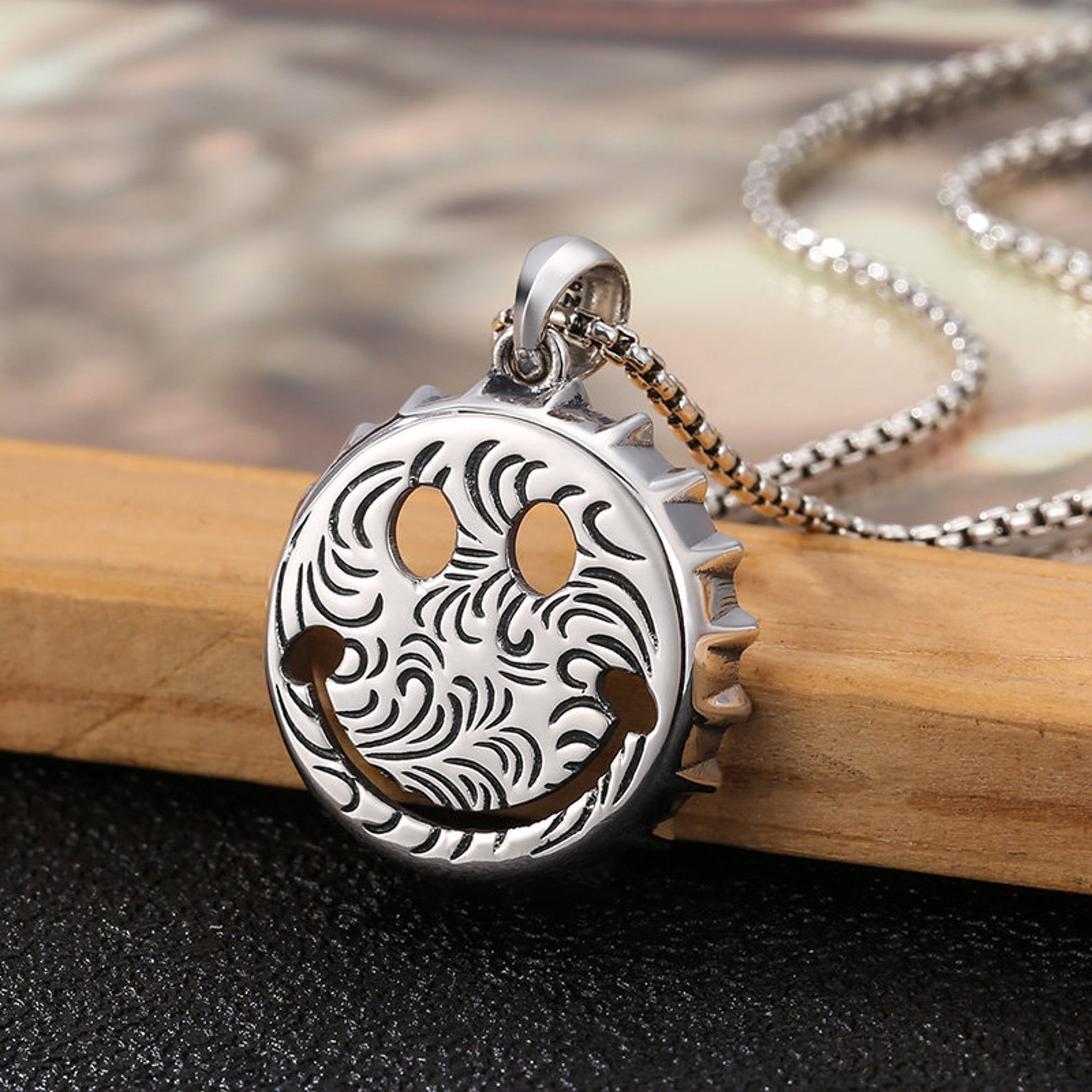 Perle EDC Titane Forme Bouteille Coca-Cola - Pour Cordon De Couteau, Collier Ou Bracelet, Neuve