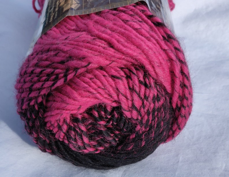 hot pink wool yarn