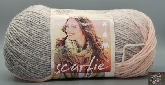 Scarfie Lion Brand Yarns 150g/5.3oz-312 Yds/285m Oxford/claret-oxfprd/rouge  