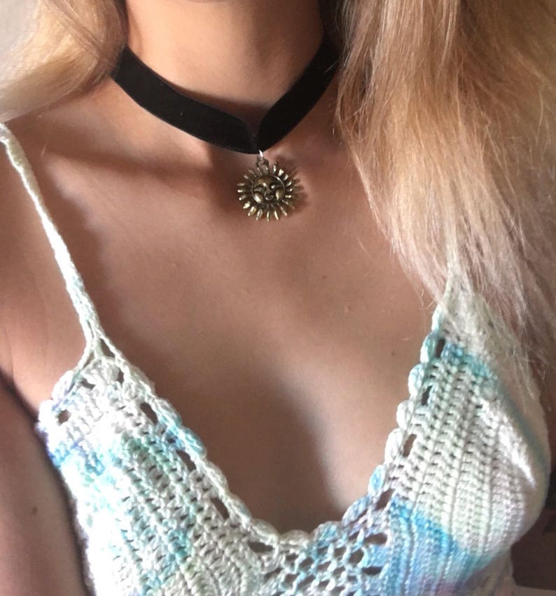 SUN FACE CHOKER 3