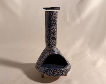 Queimador de incenso Chiminea preto e branco