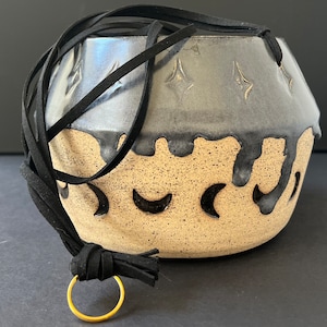 Mia Hanging Planter