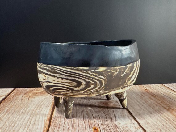 Thorn Planter