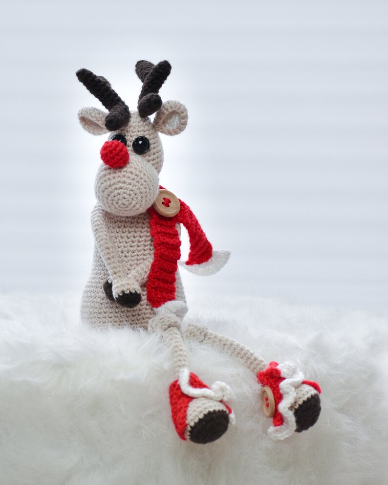 Crochet pattern Reindeer Buttons Frostynose image 5