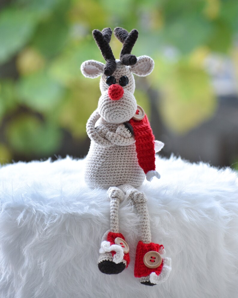 Crochet pattern Reindeer Buttons Frostynose image 4