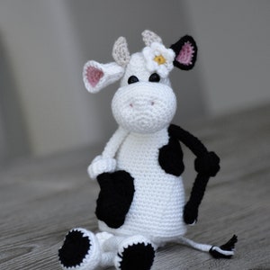 Crochet Pattern Cow Nosy Bella image 6