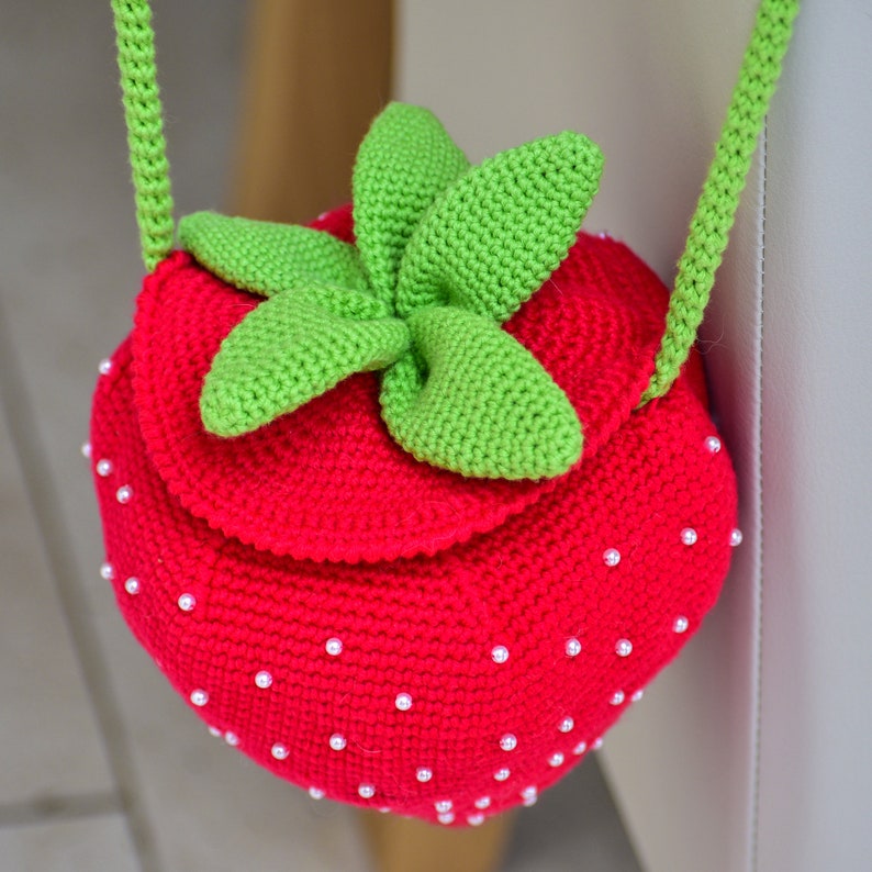 Crochet Pattern Strawberry Bag Letti image 6