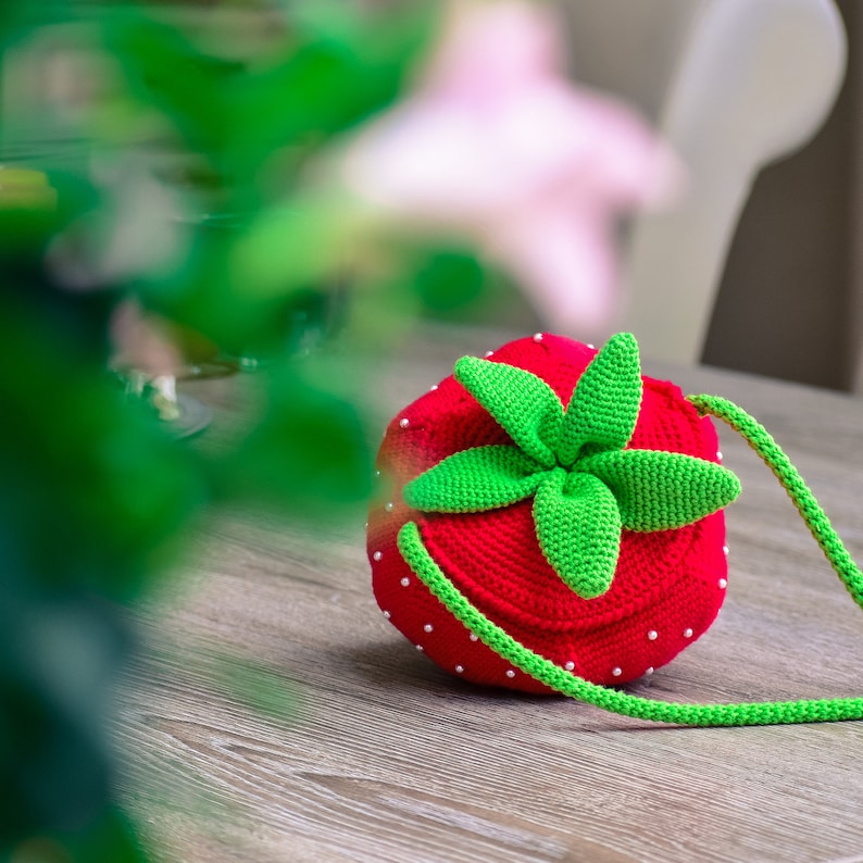 Crochet Pattern Strawberry Bag Letti image 8