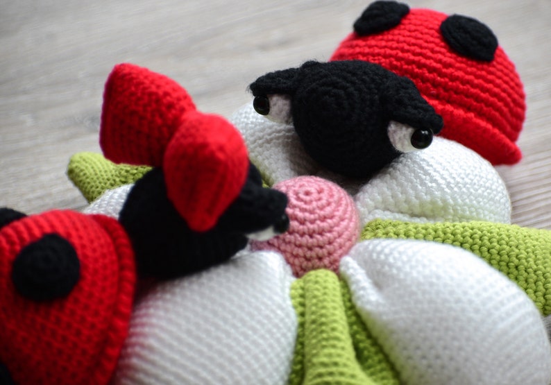 Crochet Pattern Lovebugs Floopsy and Bloopsy image 4