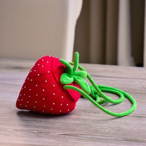 Crochet Pattern Strawberry Bag Letti image 4