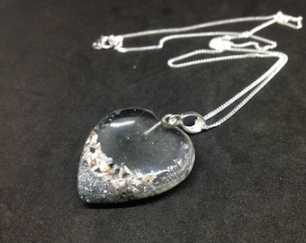 Resin Heart horse, pethair and cremation ashes memorial pendant