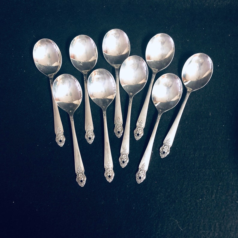 1951 PRESTIGE DISTINCTION Per Each Piece Round Gumbo Soup Spoon Silver-plate Silverware Replacement Matching Pieces Available Separately