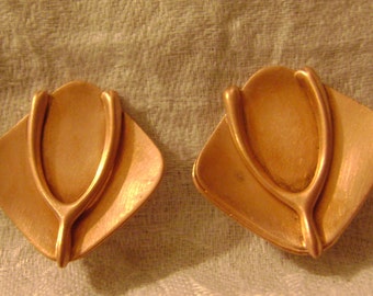 vintage 1950s pair of Copper WISHBONE Clip On Earrings - for GOOD LUCK