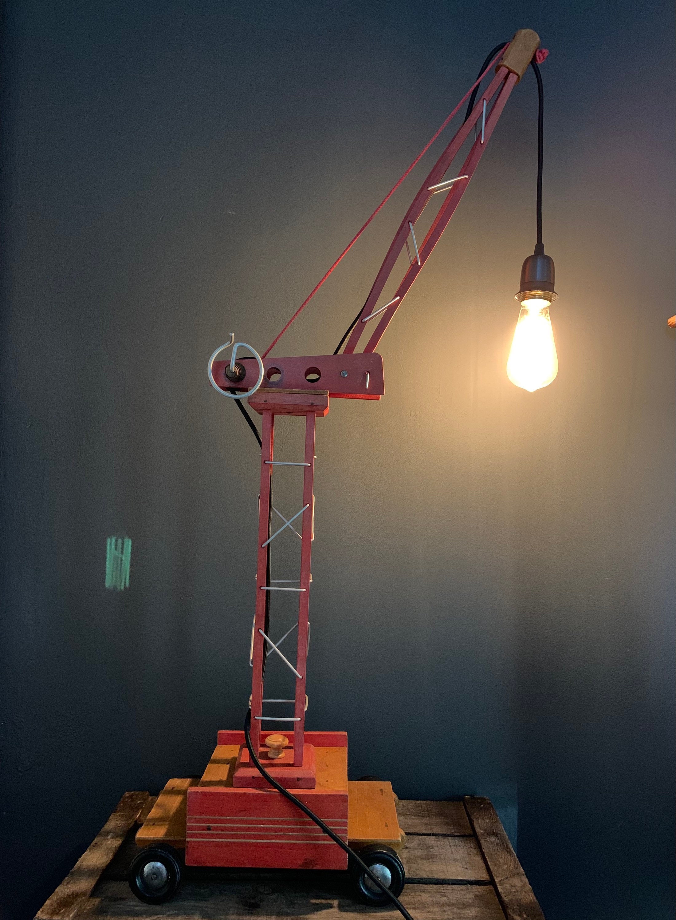 Lola | Wood Crane Toy Lamp - Lampe Jouet Grue en Bois