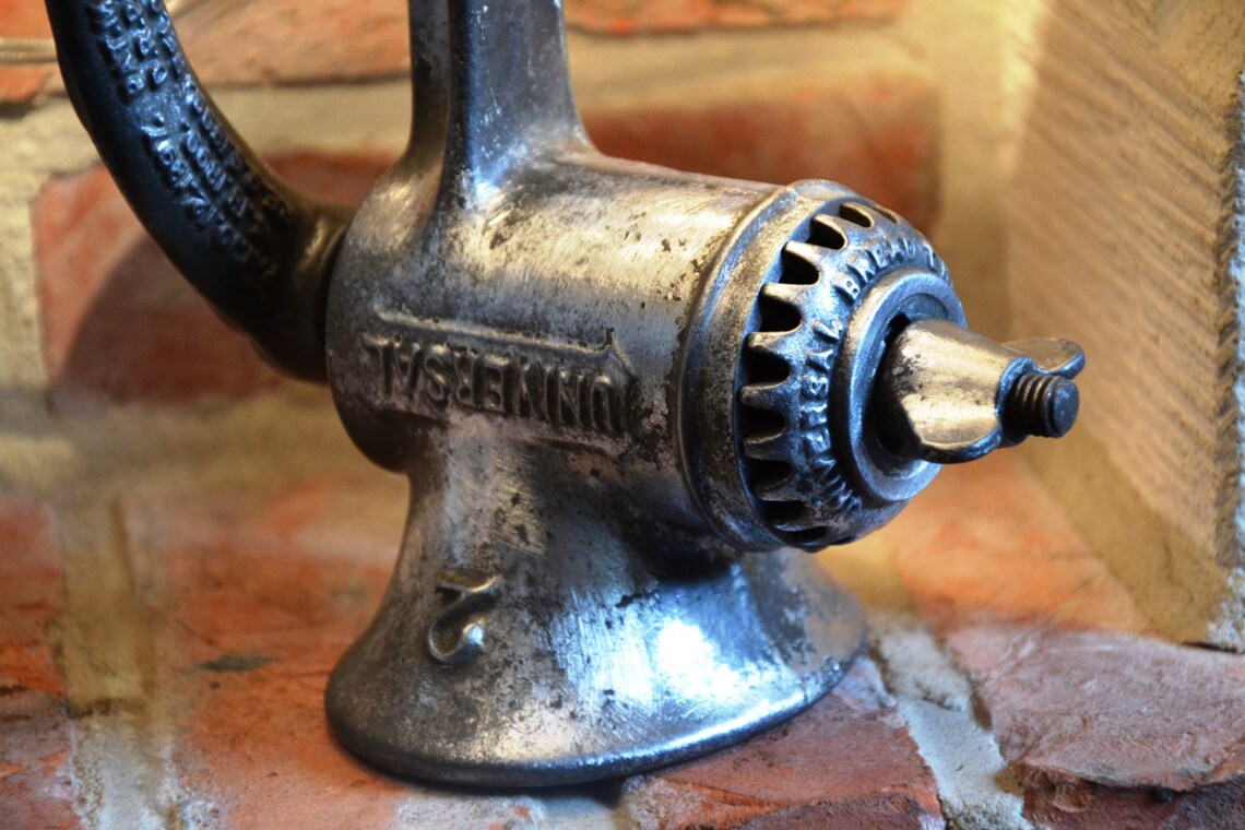 LEONCE Meat Grinder Lamp With Metal Lamp Shade Lampe Moulin a Viande