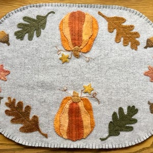 E- Pattern Fall Wool Applique' Table Mat Leaves & Pumpkins 14 X 22 ...
