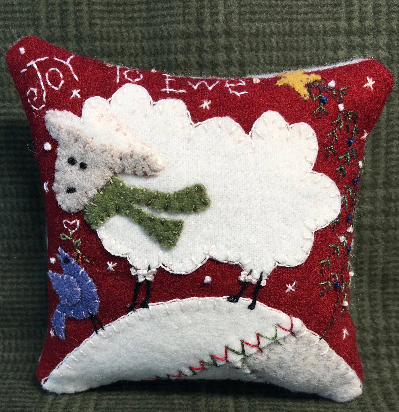 Pattern & Kit Wool Applique Pin Cushion joy to Ewe 5x5 Finished, Color
