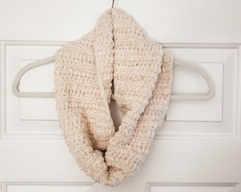 Crochet Scarf / Velvet Cowl - Crochet Pattern | PDF Printable Instant Download
