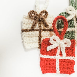 Christmas Present Ornaments / Gift Tags Crochet Pattern PDF Printable Instant Download imagem 6