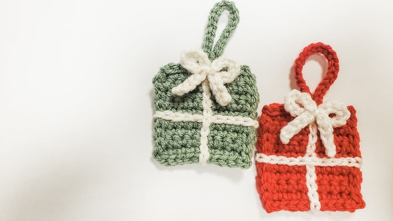 Christmas Present Ornaments / Gift Tags Crochet Pattern PDF Printable Instant Download imagem 1
