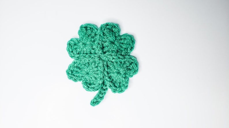 Crochet Shamrock Garland Pattern Four Leaf Clover PDF Printable Instant Download image 6