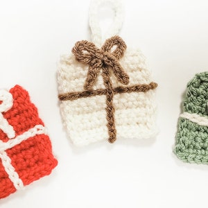 Christmas Present Ornaments / Gift Tags Crochet Pattern PDF Printable Instant Download image 5