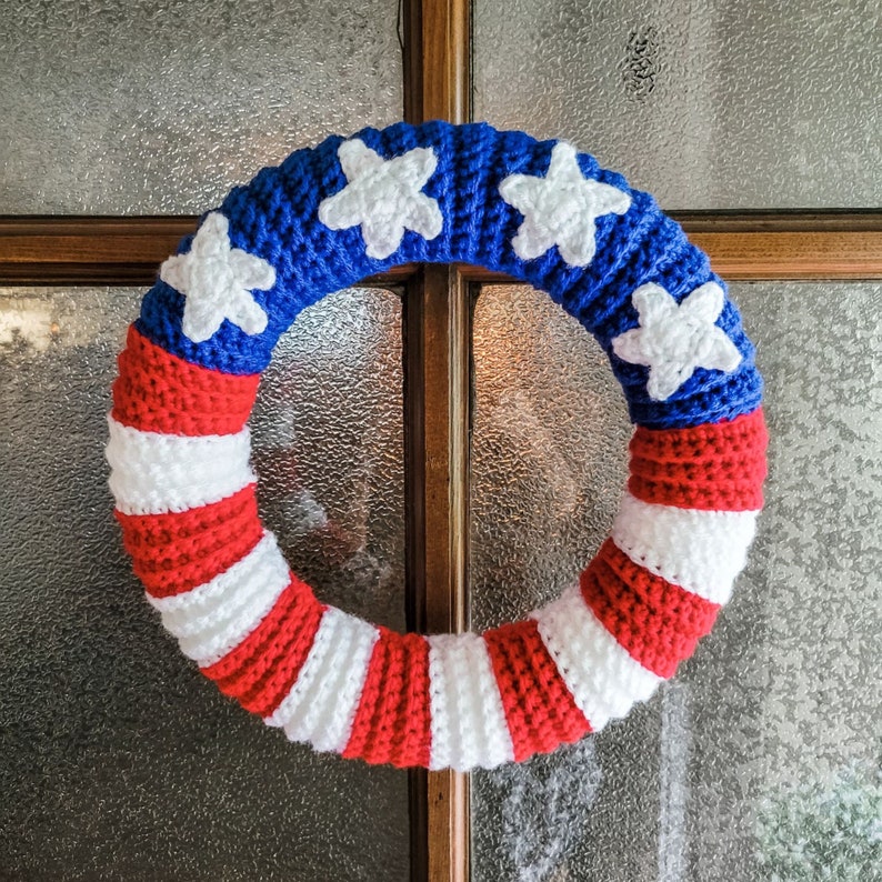 American Flag Wreath Crochet Pattern image 1