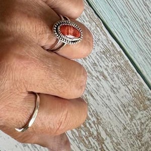 Handmade Spiny Oyster Sterling Silver Ring: Gemstone Jewelry