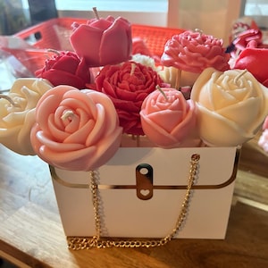 Bouquet de bougies en cire de soja en forme de fleur - Cadeau parfait pour la Saint-Valentin - 13 bougies faites main, bougie pivoine, cadeau d'anniversaire, décoration de mariage