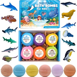 6 Bath Bombs with Sea Animals Toys Inside for Kids – Natural & Safe Bombs with Essential Oils – Great Gift Set for Boys and Girls – 6 x 5 oz