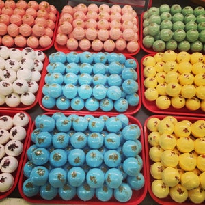 50 Wholesale Organic 3.2 oz Bath Bombs w/Kaolin Clay, Epsom Salt, Apricot Kernel Oil, Coconut Oil Gift for Women Party Favor For Kids