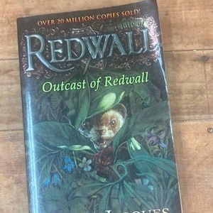 Outcast of Redwall by Brian Jacques Young Adult Fantasy Fiction 1996 First Edition