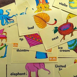 Vintage Educational Flash Cards: 1972 Ideal Form-A-Sound, Scrapbook Supply