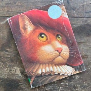 Puss In Boots A Tale By Charles Perrault Illustrated by Fred Marcellino Oversized Picture Book 1991 Caldecott Honor Book